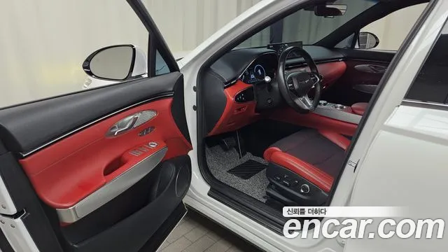 Genesis GV70 — Фото автомобиля 15