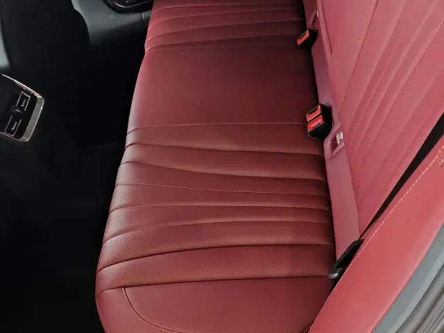 Hongqi H5 — Фото автомобиля 5