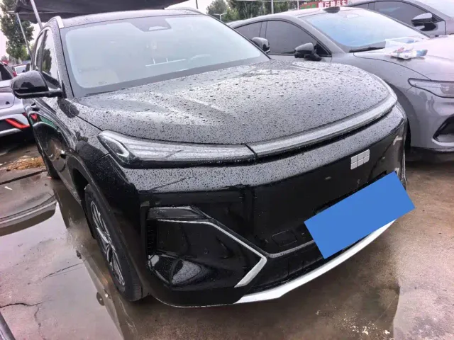 Geely Galaxy Starship 7 EM-i — Фото автомобиля 3