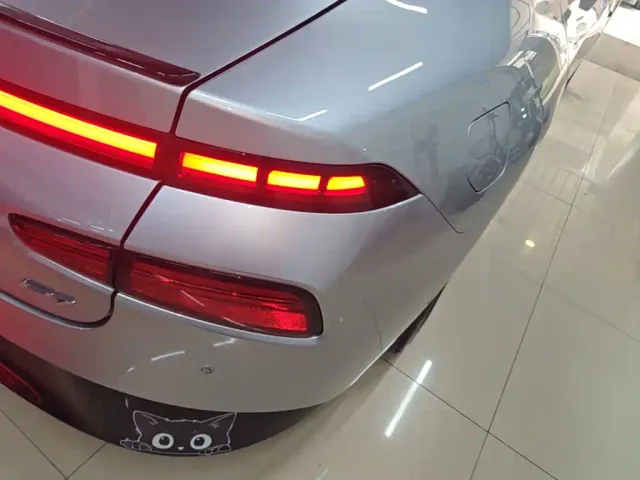 Xpeng P7 — Фото автомобиля 7
