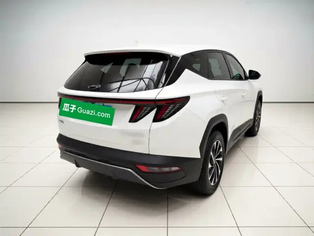 Hyundai Tucson — Фото автомобиля 6
