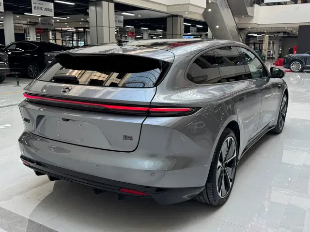 Nio ET5 Touring — Фото автомобиля 13
