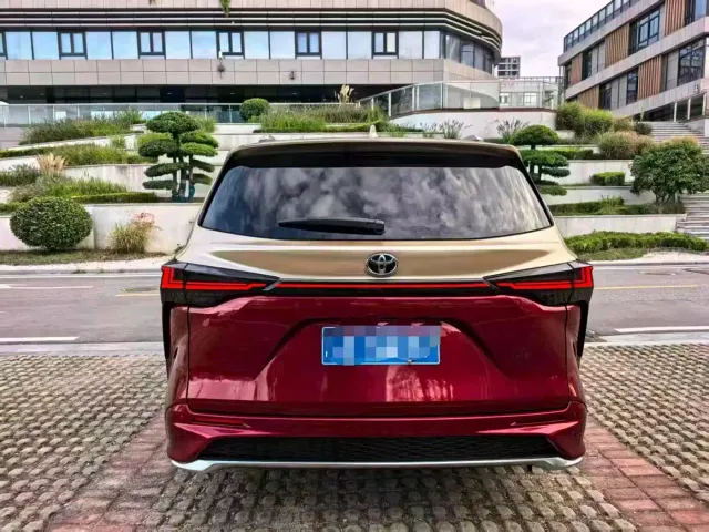 Toyota Granvia — Фото автомобиля 8