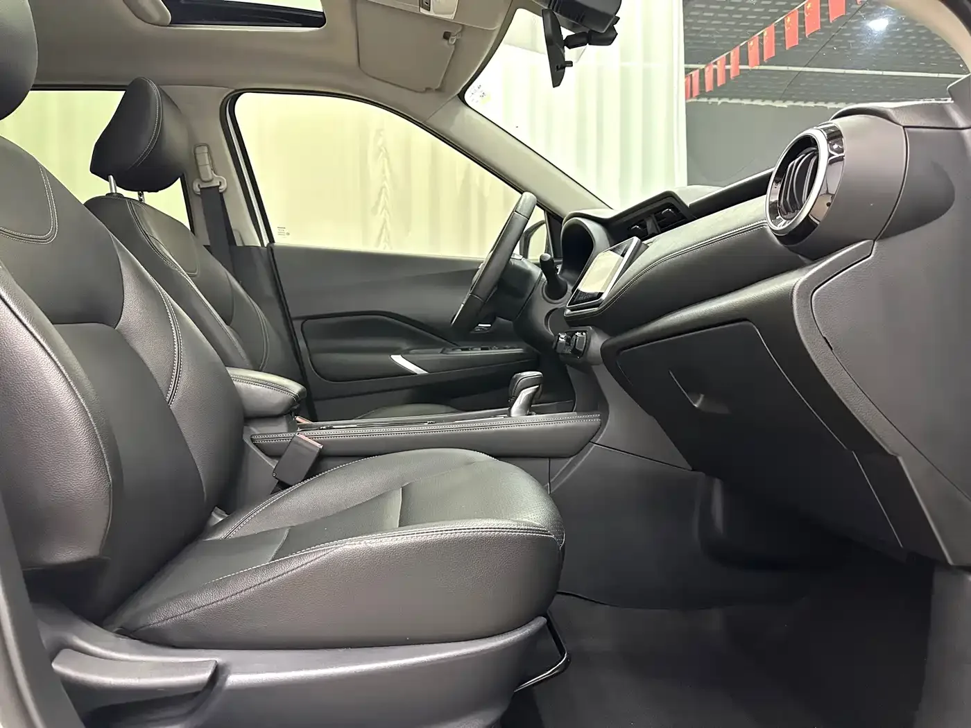 Nissan Kicks 2022 1.5L CVT XV Luxury Edition — Фото автомобиля 10