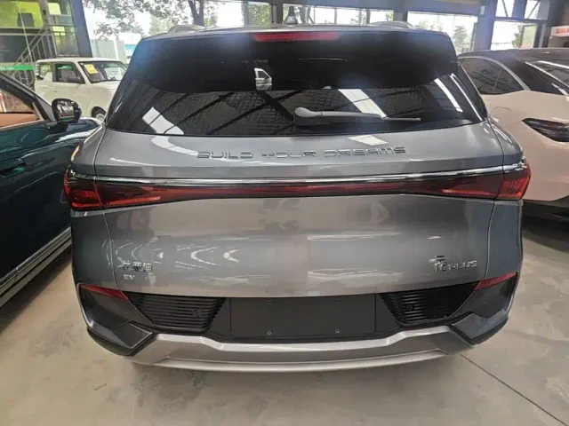 BYD Yuan PLUS — Фото автомобиля 5