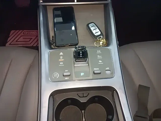 BYD Seal 07 DM-i — Фото автомобиля 13