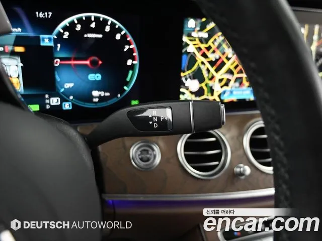 Mercedes-Benz E-Class — Фото автомобиля 9