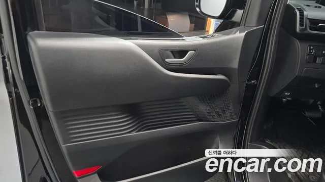 Hyundai Staria — Фото автомобиля 13