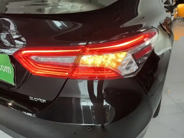 Toyota Camry — Фото автомобиля 7