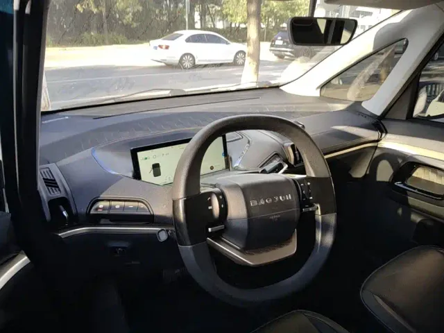 Baojun KiWi EV — Фото автомобиля 9