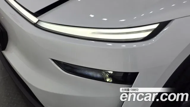 Tesla Model Y — Фото автомобиля 7