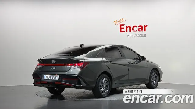 Фотография автомобиля — Hyundai Avante CN7