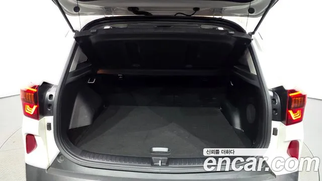 Kia Seltos — Фото автомобиля 16