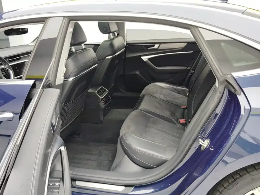 Audi Audi A7L 2024 45 TFSI Luxury — Фото автомобиля 11