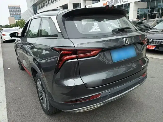 Changan CS75 Plus — Фото автомобиля 4
