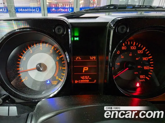 Suzuki Jimny — Фото автомобиля 8