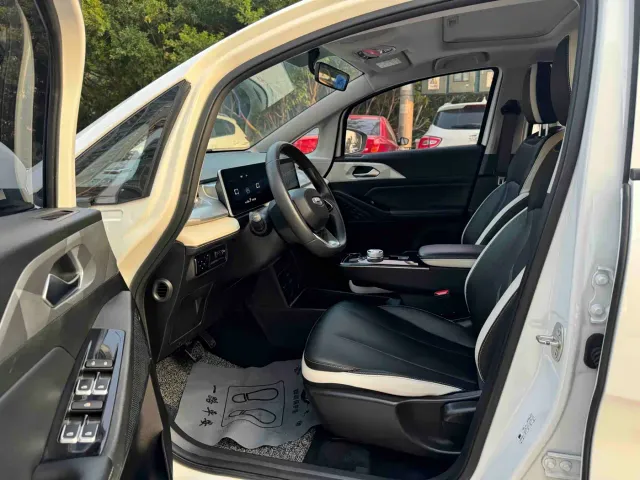 Geely Geometry E Firefly — Фото автомобиля 12
