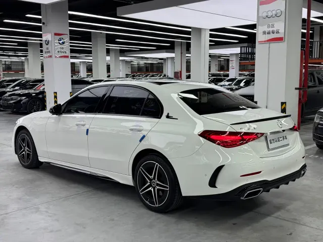 Mercedes-Benz C-Class — Фото автомобиля 10