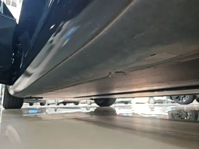 Tesla Model 3 — Фото автомобиля 20