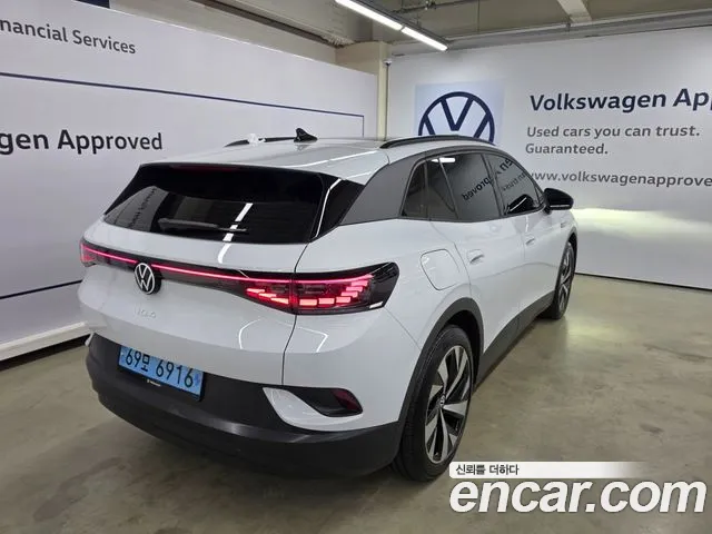 Volkswagen ID.4 — Фото автомобиля 2
