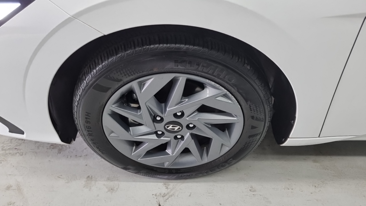 Hyundai AVANTE Новый Avante (CN7) — Фото автомобиля 5