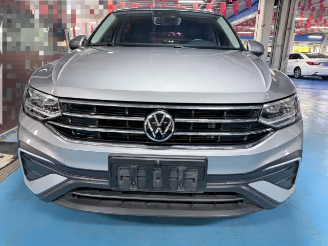Volkswagen Tiguan L — Фото автомобиля 2