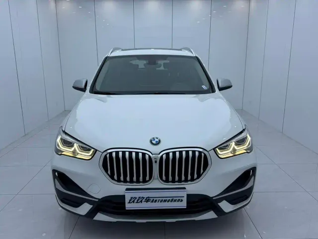 BMW X1 — Фото автомобиля 2