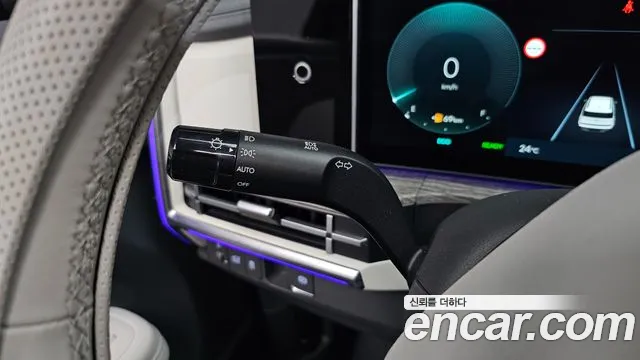 Hyundai Santa Fe MX5 — Фото автомобиля 14
