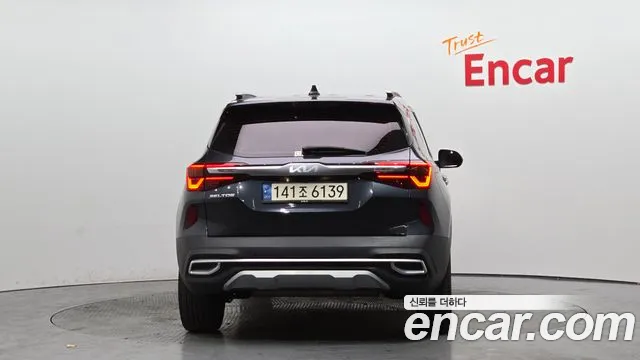 Kia Seltos — Фото автомобиля 4