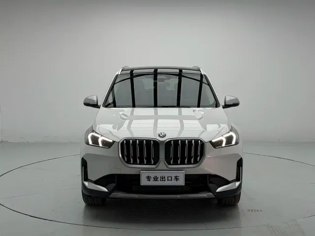 BMW X1 — Фото автомобиля 3