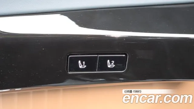 Hyundai Grandeur Grandeur (GN7) 3.5 Бензин 4WD — Фото автомобиля 17