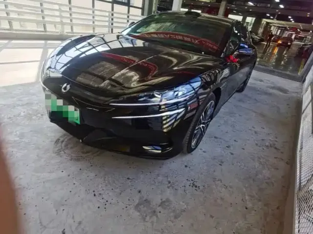 Фотография автомобиля — Denza Z9GT