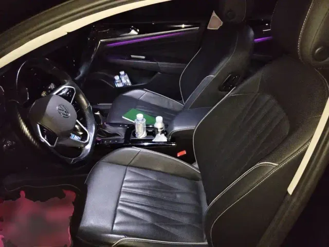 Volkswagen Passat — Фото автомобиля 16