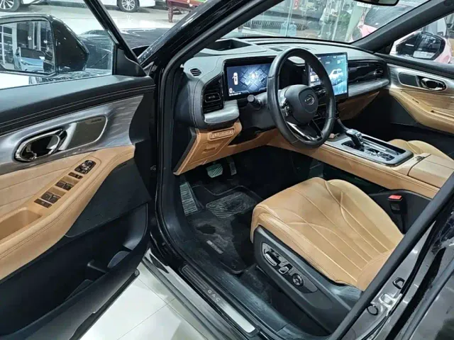 GAC Trumpchi ES9 — Фото автомобиля 15