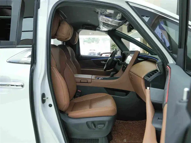 Toyota Vellfire — Фото автомобиля 11