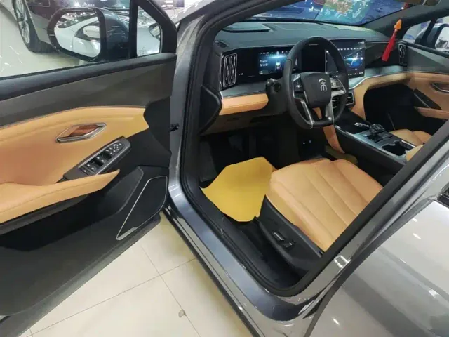 BYD Song L DM-i — Фото автомобиля 15