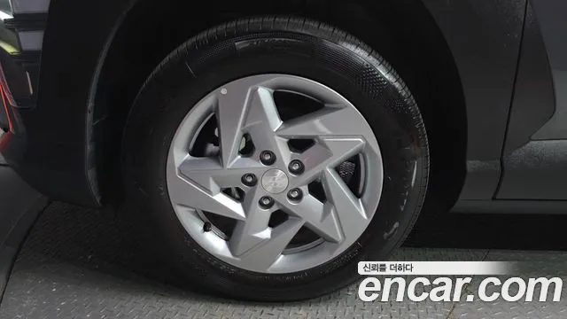 Hyundai Kona SX2 — Фото автомобиля 5