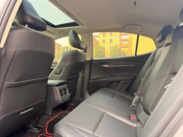 Toyota Camry — Фото автомобиля 18