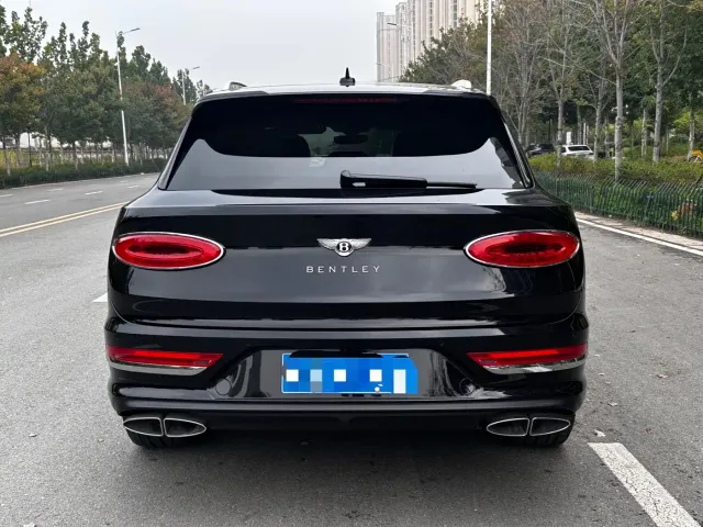 Bentley Bentayga Hybrid — Фото автомобиля 4