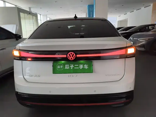 Volkswagen ID.7 Vizzion — Фото автомобиля 5