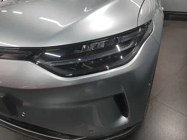 Leapmotor C11 — Фото автомобиля 23