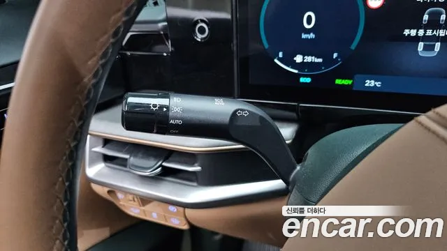 Hyundai Grandeur GN7 — Фото автомобиля 14