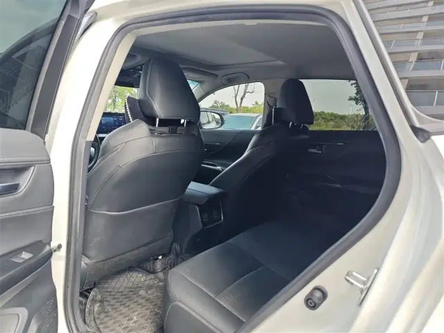 Toyota Venza — Фото автомобиля 5