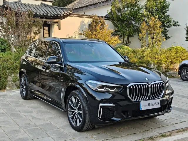 BMW X5 — Фото автомобиля 3