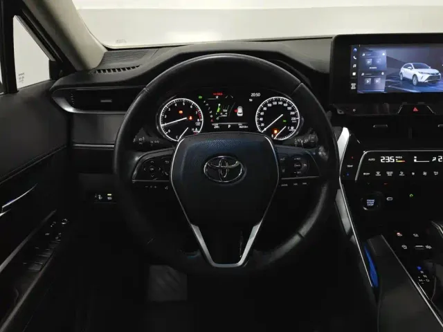 Toyota Harrier — Фото автомобиля 11