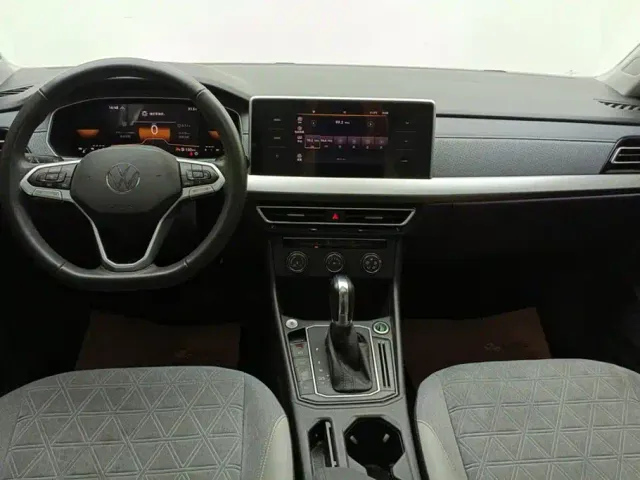 Volkswagen Lavida — Фото автомобиля 12