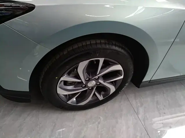 Buick Velite 6 — Фото автомобиля 22