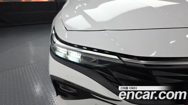 Hyundai Avante CN7 — Фото автомобиля 7