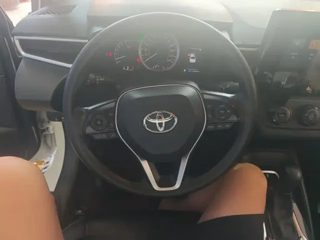 Toyota Corolla — Фото автомобиля 6