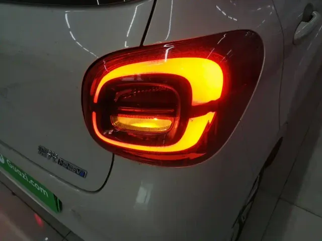 Wuling Hongguang Mini EV — Фото автомобиля 7